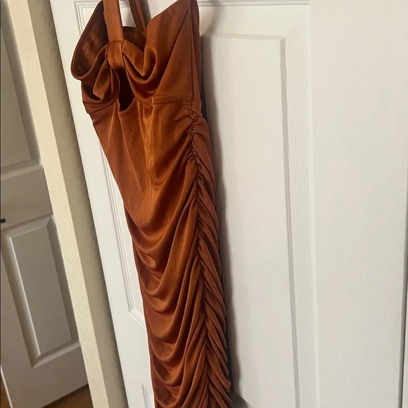 Rust One-Shoulder Ruched Dress - Picture 3 of 7